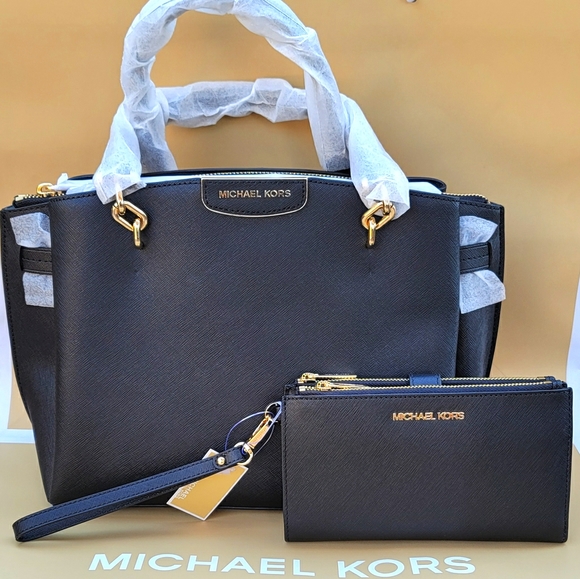 Michael Kors Satchel and Wallet Combo - Picture 1 of 3